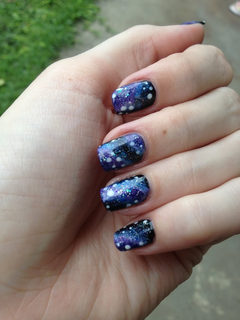 Galaxy Nails - four fingers